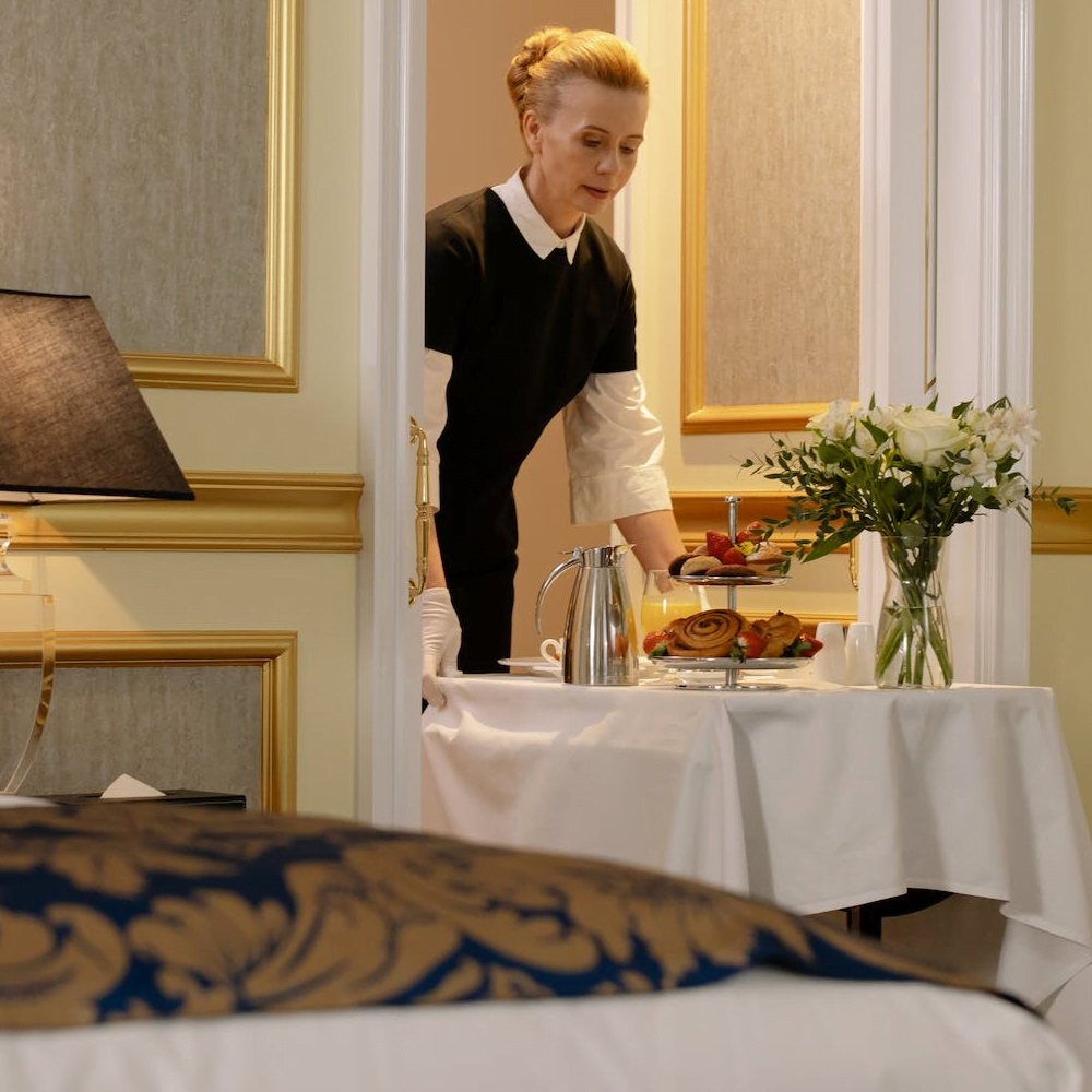 Vacatures hotelpersoneel.